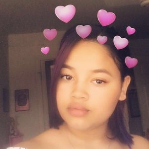 Meet your Posher, Dejah